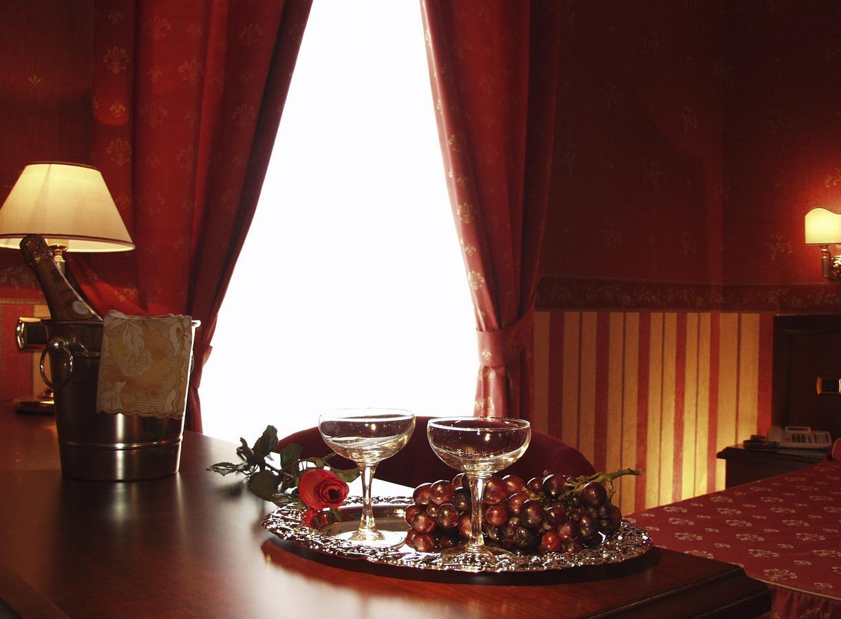 Al Boschetto Hotel Castel Volturno Kültér fotó
