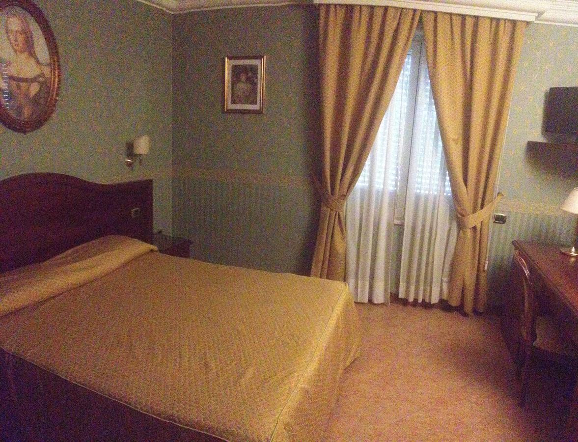 Al Boschetto Hotel Castel Volturno Kültér fotó