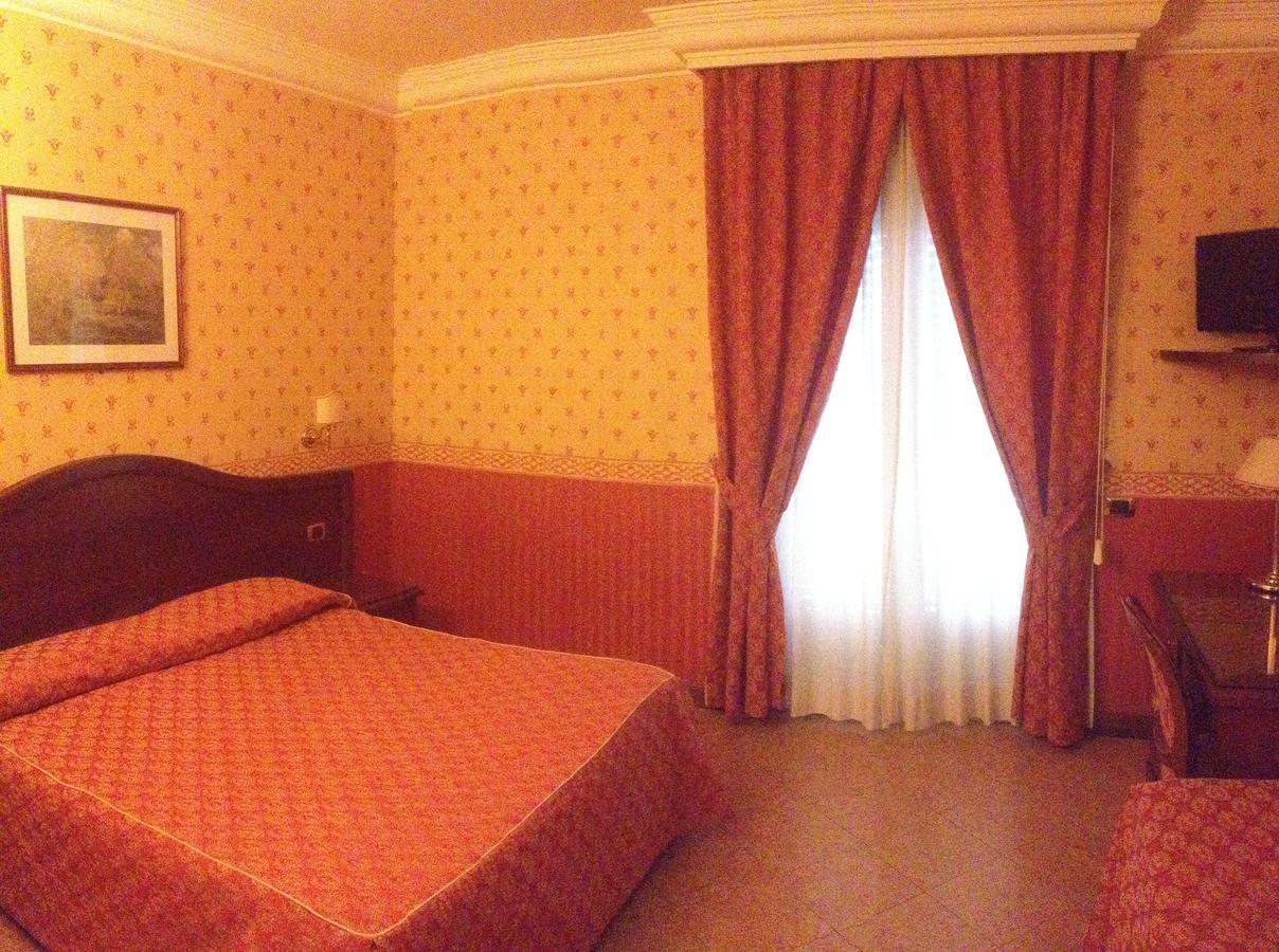 Al Boschetto Hotel Castel Volturno Kültér fotó