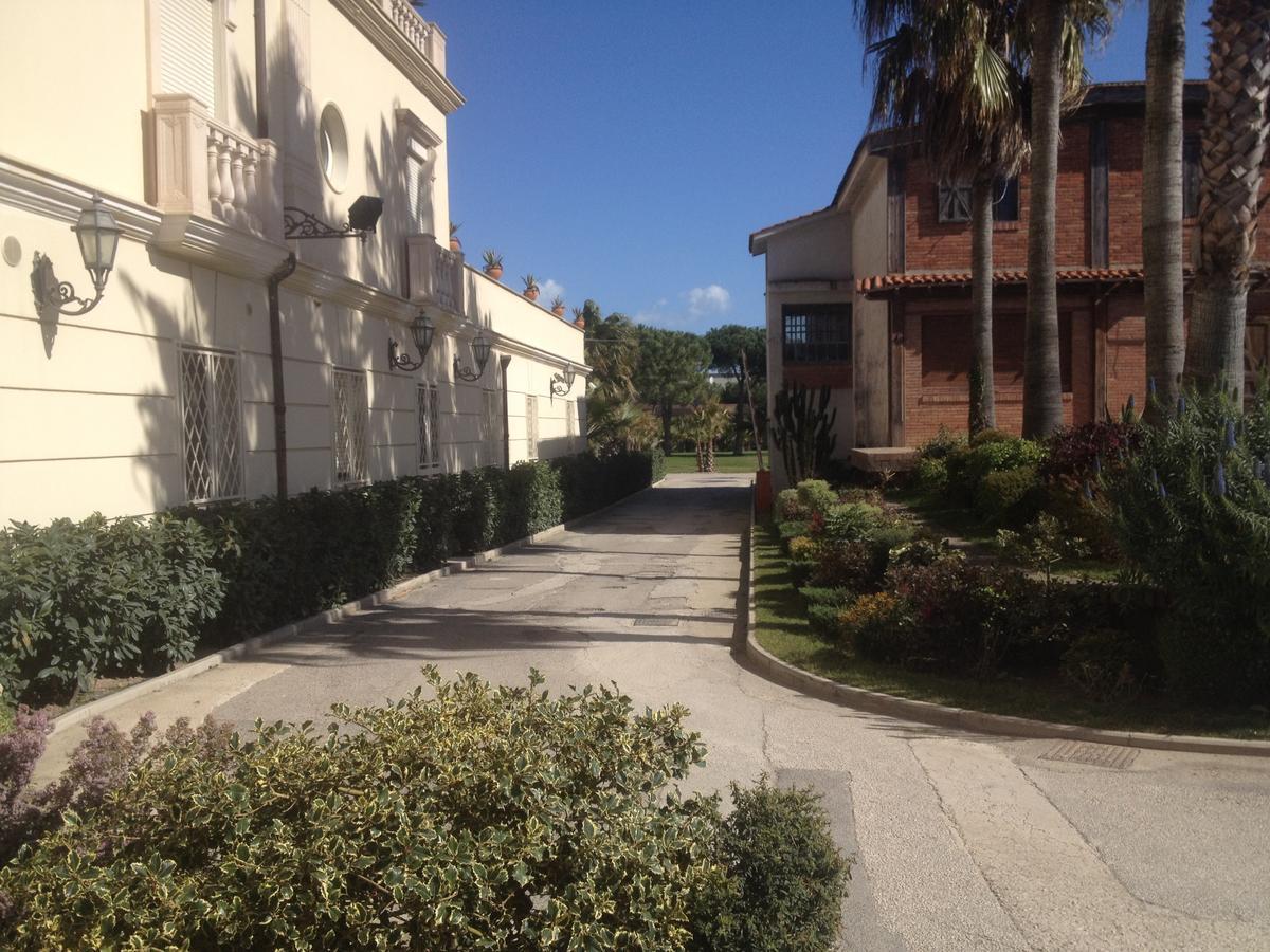 Al Boschetto Hotel Castel Volturno Kültér fotó